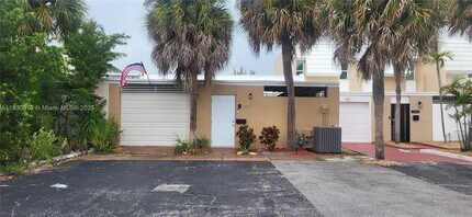 7423 Big Cypress Dr in Miami Lakes, FL - Building Photo - Building Photo