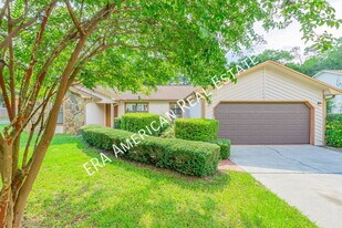 520 Kumquat Ave in Niceville, FL - Building Photo