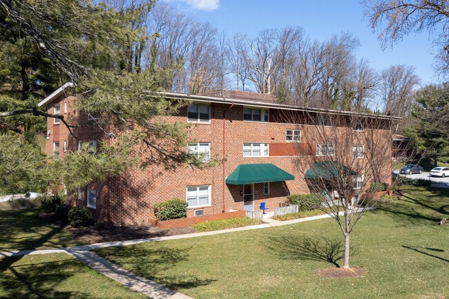 Mt Washington Apartments in Baltimore, MD - Building Photo - Building Photo