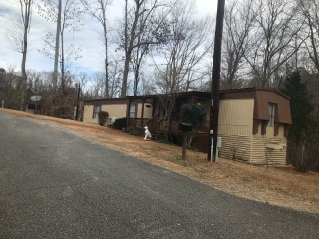 139 Old Detour Rd in Gaffney, SC - Building Photo - Building Photo