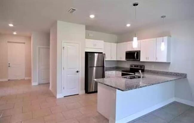 1035 San Cristobal Ave in Punta Gorda, FL - Building Photo - Building Photo