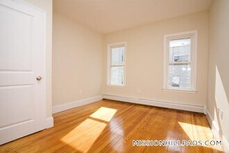 12 Parker Hill Ave in Boston, MA - Building Photo - Building Photo