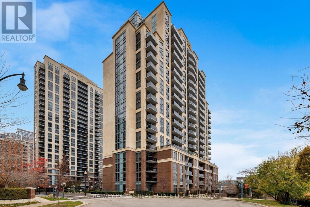 1 Michael Power Pl in Toronto, ON - Building Photo