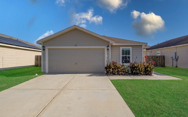 property at 5008 Sycamore Ln