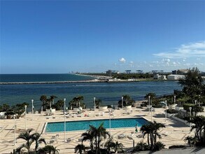 2100 S Ocean Ln, Unit 508 in Fort Lauderdale, FL - Building Photo - Building Photo