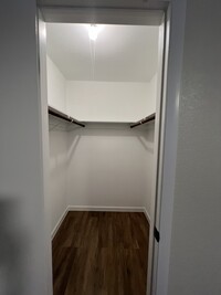 711 Leicester Ln photo'