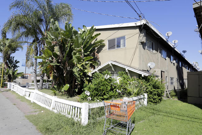 8031 Chapman Ave in Stanton, CA - Building Photo - Building Photo