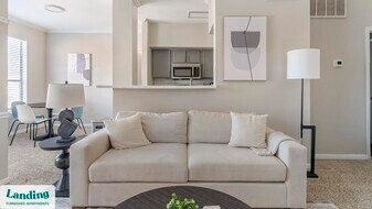 2500 Woodland Park Dr in Houston, TX - Building Photo