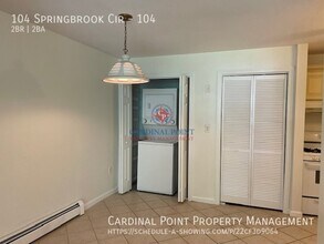 104 Springbrook Cir in Portsmouth, NH - Building Photo - Building Photo