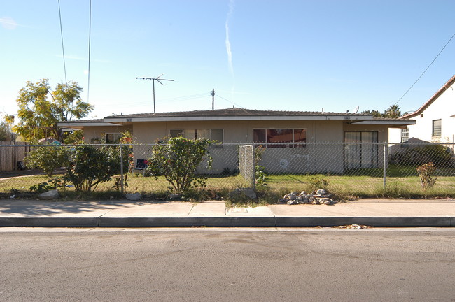 5788 Montgomery St in Riverside, CA - Building Photo - Building Photo