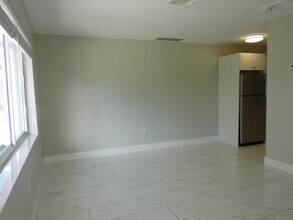 15 S Palmway-Unit -1 in Lake Worth, FL - Building Photo - Building Photo