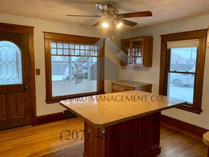 6 Clark St in Waterville, ME - Building Photo - Building Photo