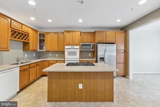 2482 Jostaberry Way in Odenton, MD - Building Photo - Building Photo