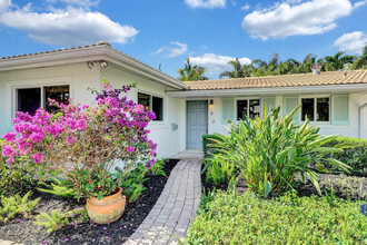 8 NE 17th St in Delray Beach, FL - Building Photo - Building Photo