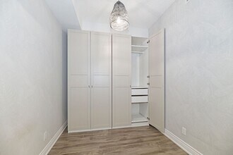 35 Hayden St in Toronto, ON - Building Photo - Building Photo
