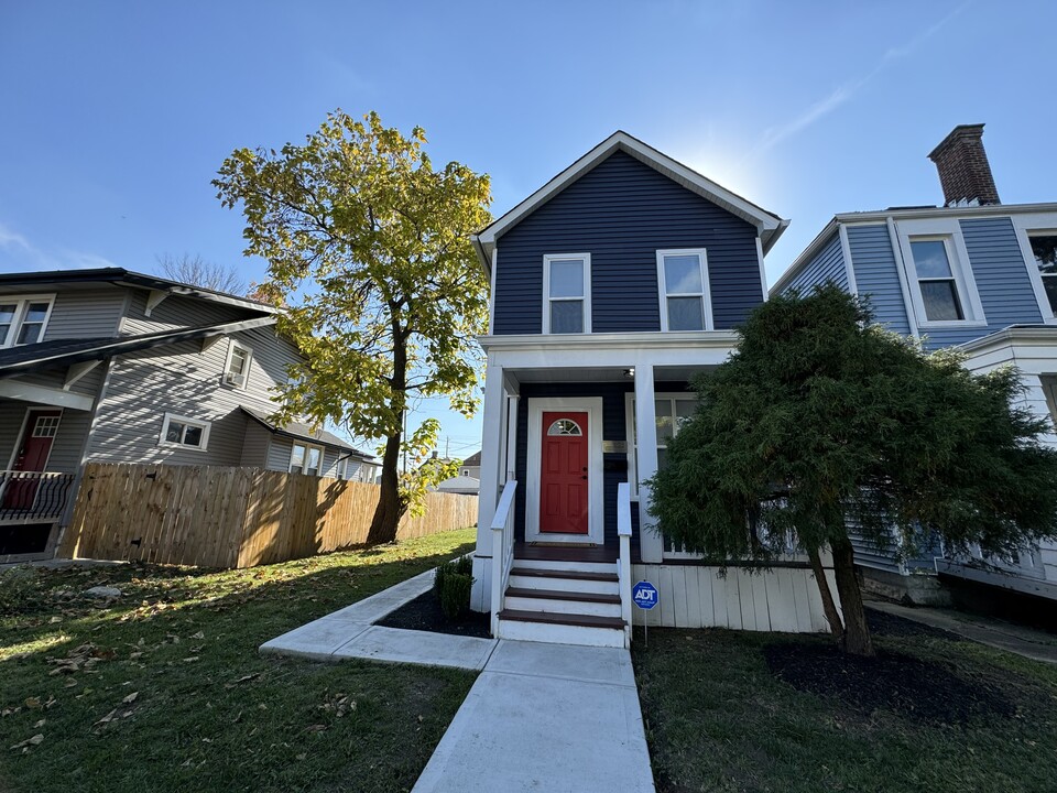 605 Stanley Ave in Columbus, OH - Foto de edificio