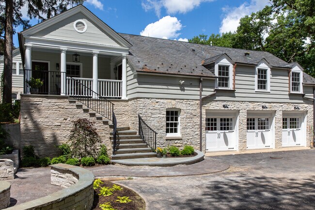 113 Marryat Rd in Trout Valley, IL - Foto de edificio - Building Photo