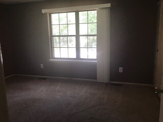 35 Greenwich Dr in Galloway, NJ - Foto de edificio - Building Photo