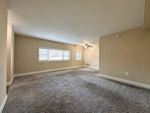 Springfield Valley Apartments in Morton, PA - Building Photo - Building Photo