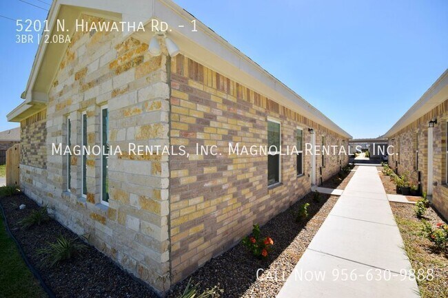 5201 N Hiawatha Dr, Unit 1 in Pharr, TX - Building Photo - Building Photo