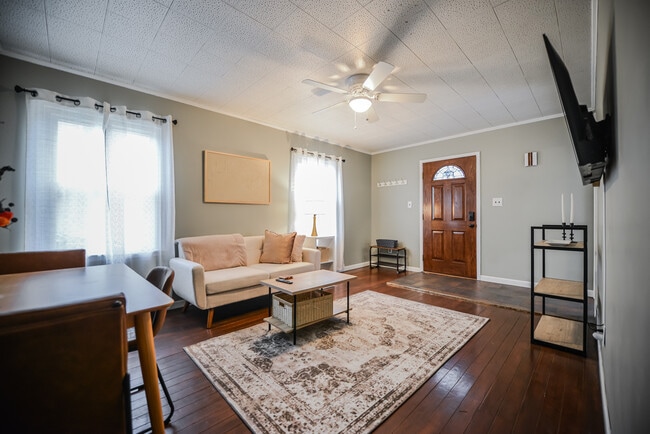 1825 Huffman Blvd in Fort Wayne, IN - Building Photo - Building Photo