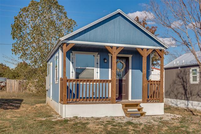 property at 5001 Knob Hill Rd
