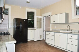 741 18th Ave E in Seattle, WA - Building Photo - Building Photo