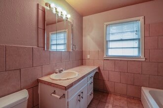 4103 17th St in Lubbock, TX - Building Photo - Building Photo