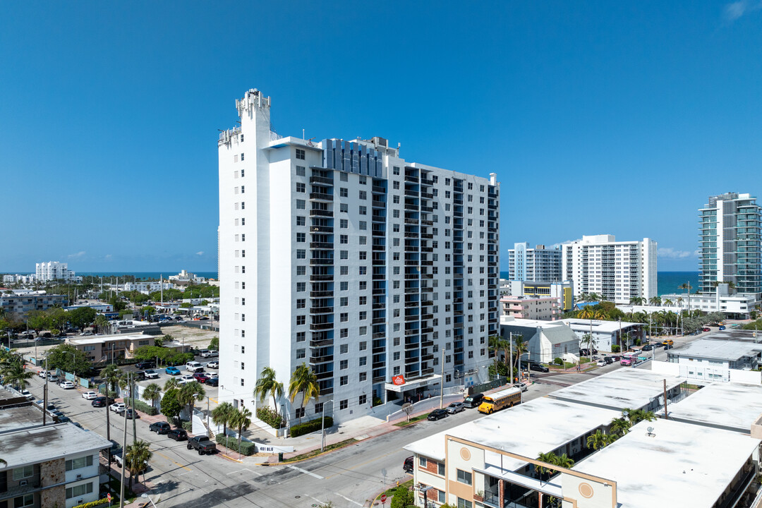 401 BLU in Miami Beach, FL - Building Photo