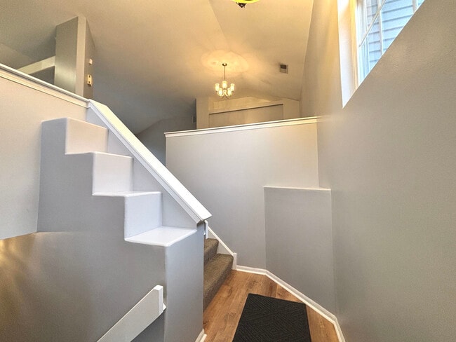 1391 Grayshire Ct in Elgin, IL - Building Photo - Building Photo