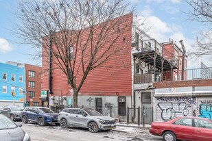 242 Central Ave in Brooklyn, NY - Foto de edificio - Building Photo