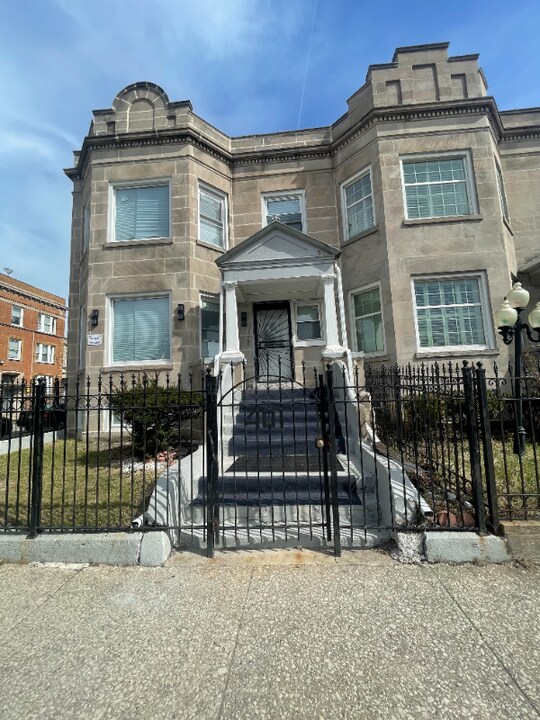 401 S Homan Ave in Chicago, IL - Building Photo
