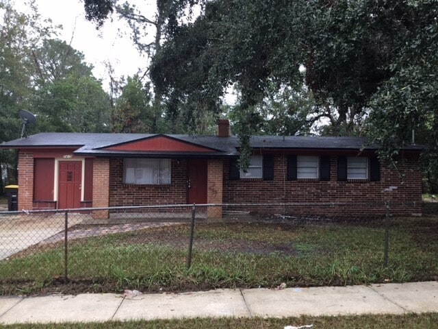 7410 Sharbeth Dr S in Jacksonville, FL - Building Photo - Building Photo