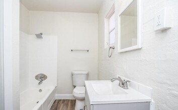 425 N 17th Dr in Phoenix, AZ - Building Photo - Building Photo