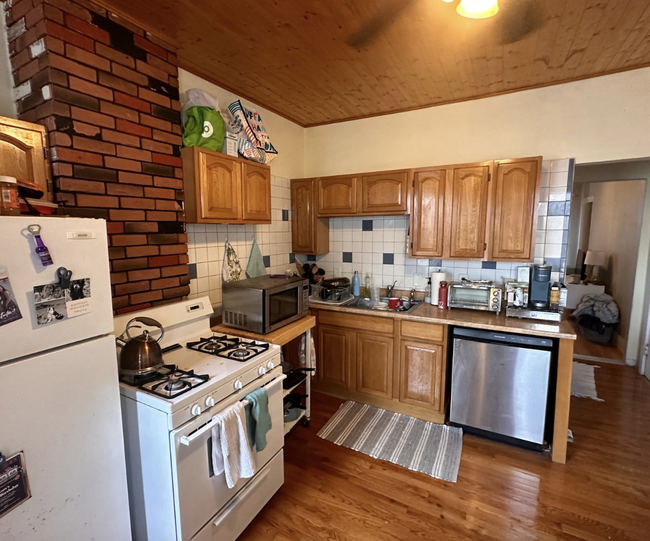 63 I St, Unit 2 in Boston, MA - Building Photo - Building Photo