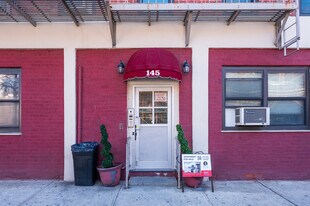 145 Morningside Ave in New York, NY - Building Photo