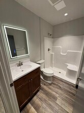 826 W 8th St in Appleton, WI - Building Photo - Building Photo