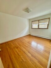 7845 W Lawrence Ave in Harwood Heights, IL - Building Photo - Building Photo