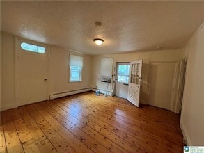 1450 Church Ln in Easton, PA - Building Photo - Building Photo