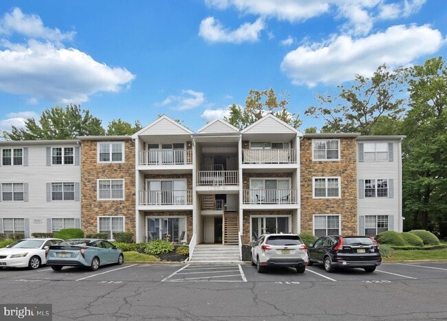 property at 58 Willow Ct