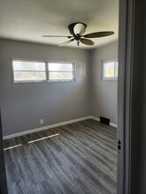 10000 Dellridge Ln in St. Louis, MO - Building Photo - Building Photo
