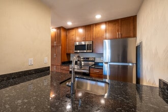 St. Andrews Apartments in Newport News, VA - Foto de edificio - Interior Photo