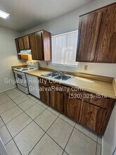 1255 E Halcyon Rd in Tucson, AZ - Building Photo - Building Photo