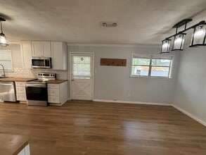 1285 Clark Rd in Gainesville, TX - Building Photo - Building Photo