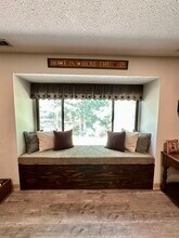 15 Thayer Pond Dr in Oxford, MA - Building Photo - Building Photo