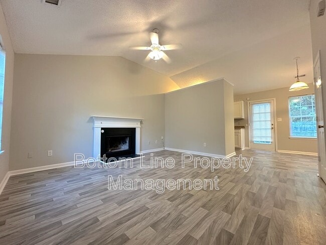 3521 Atlas Dr in Charlotte, NC - Foto de edificio - Building Photo