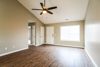 300 Glencroft Dr in Wingate, NC - Building Photo - Building Photo