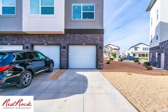 5801 S Garnet Dr in Saint George, UT - Building Photo - Building Photo