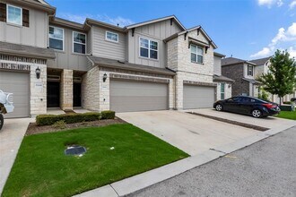17200 Crane Fly Dr in Pflugerville, TX - Building Photo - Building Photo