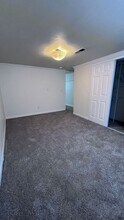 2411 W Queen Ave in Spokane, WA - Building Photo - Building Photo